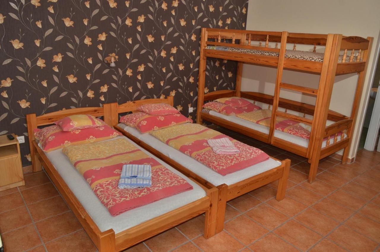 Homokhati Apartman Mórahalom Exterior foto